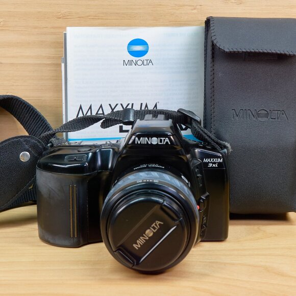 Minolta Maxxum 3xi 35mm SLR Camera, 35-80 mm AF Lens, Program 3500xi Flash - Picture 2 of 9